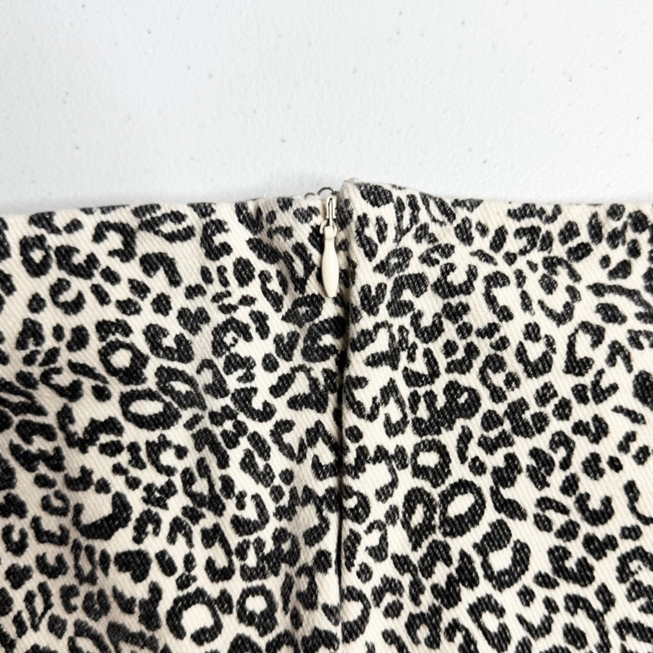 Women’s Black & White Animal Print Skirt Size Large