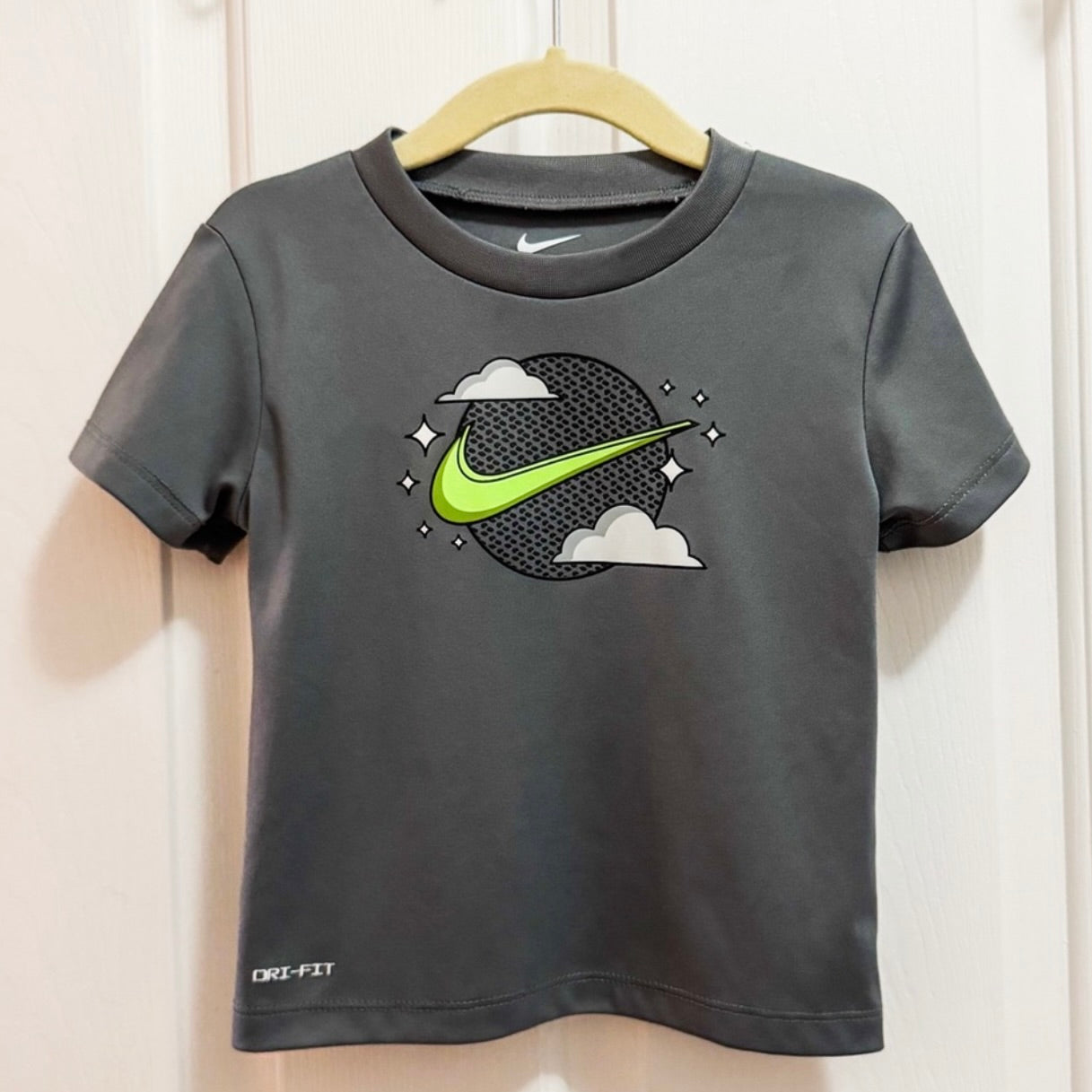 Kids Nike Tee Size 24M
