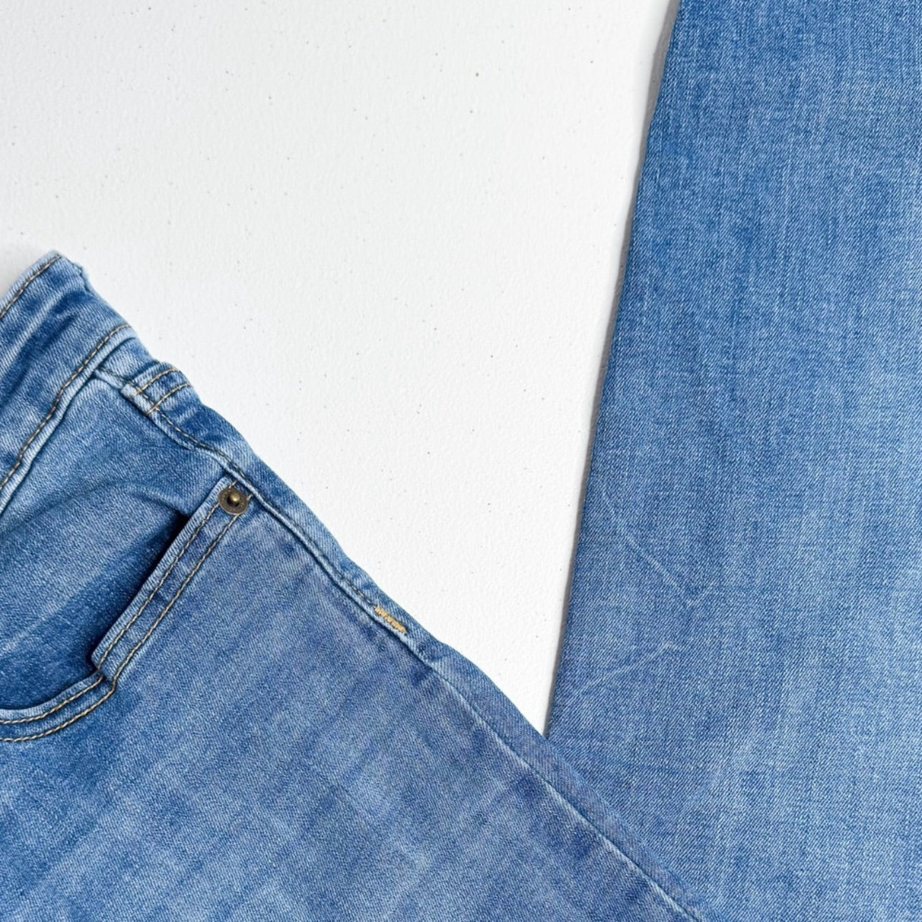 Women’s GAP Blue Jeans Size 32