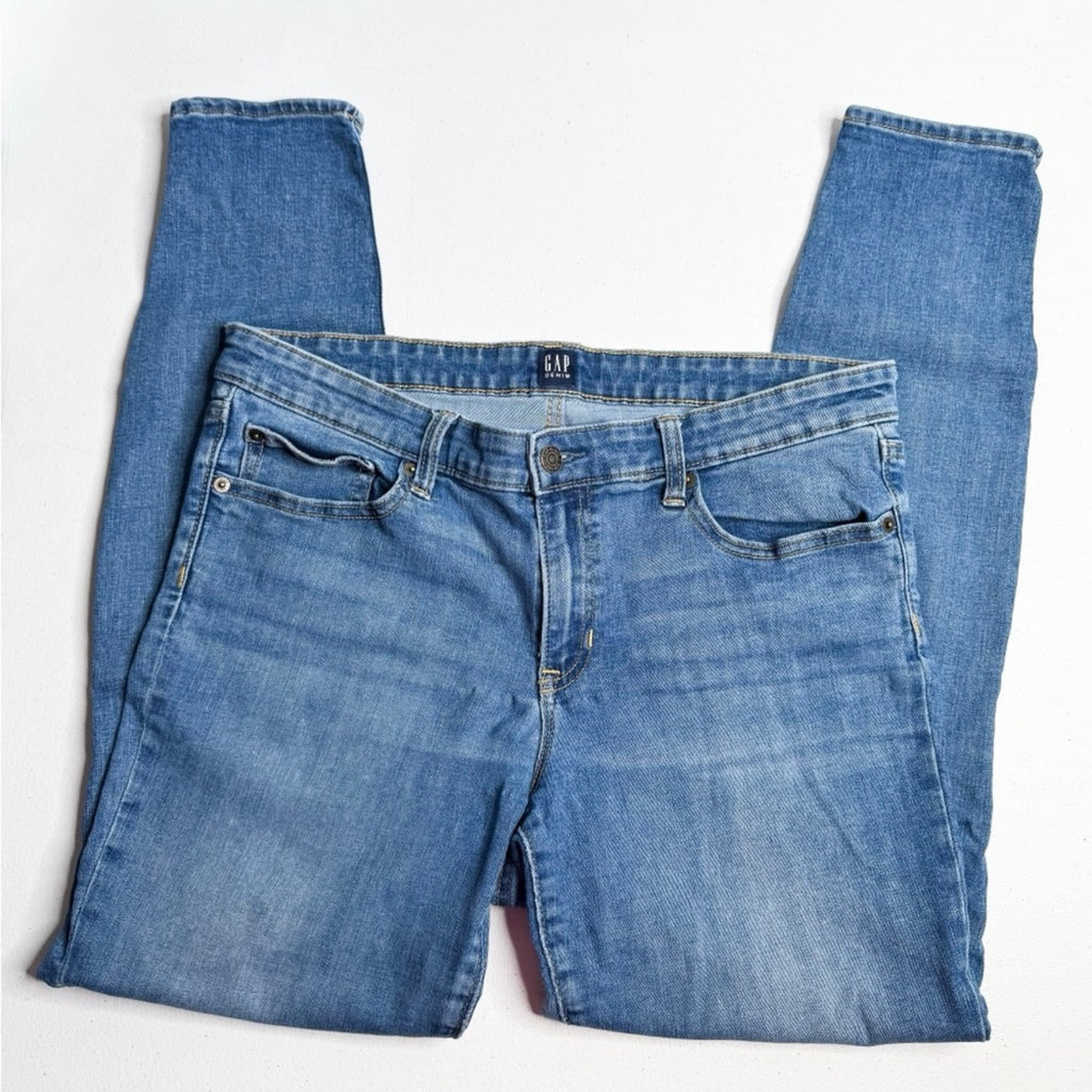 Women’s GAP Blue Jeans Size 32
