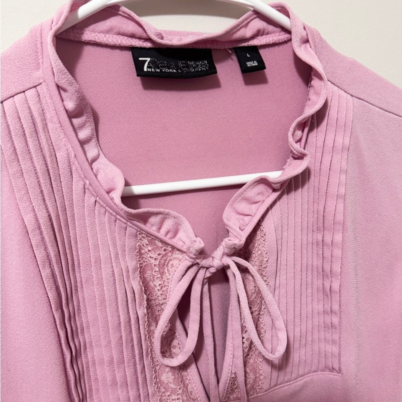 Women’s Elegant Pink Blouse Size Large