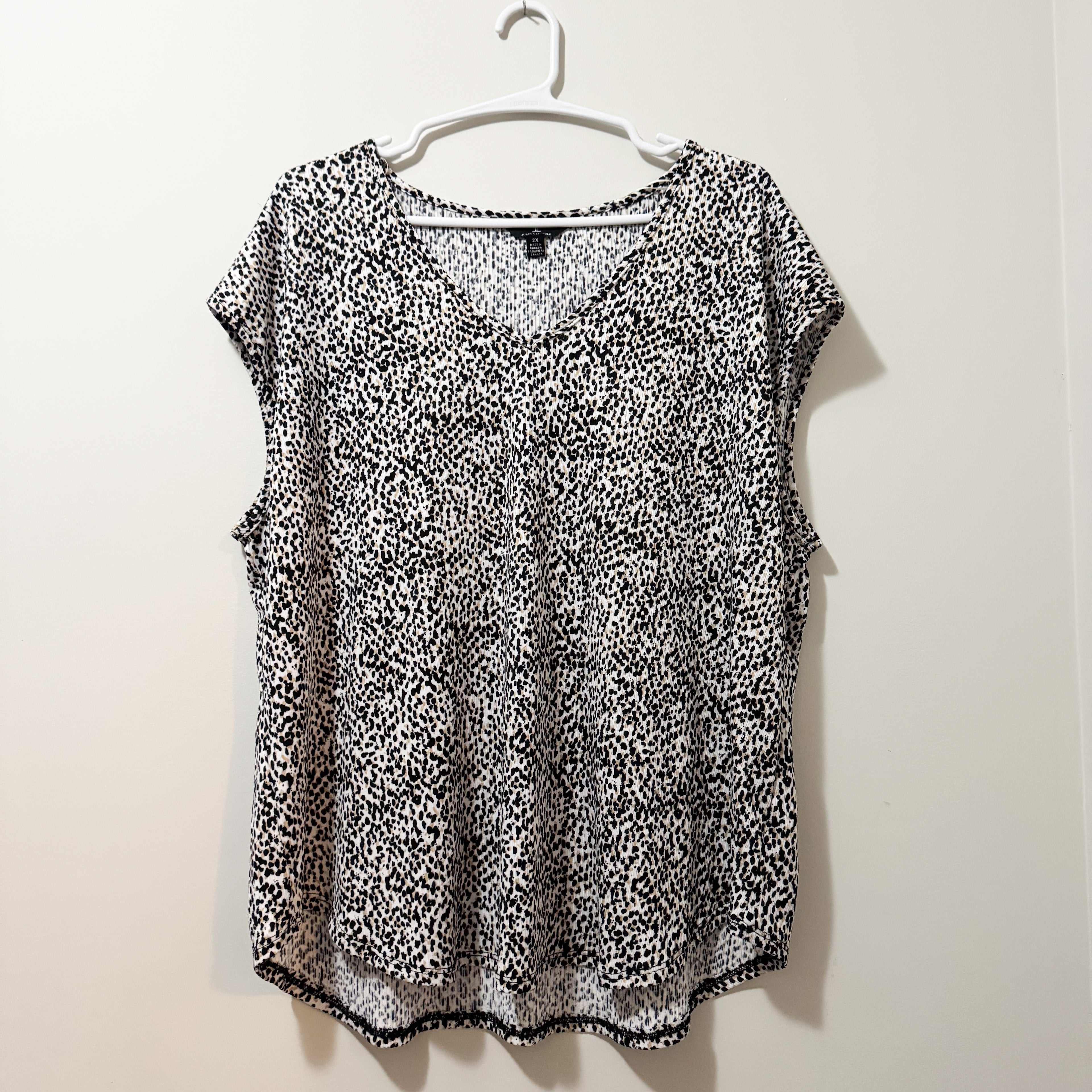 Women’s Leopard Print Blouse Size 2X