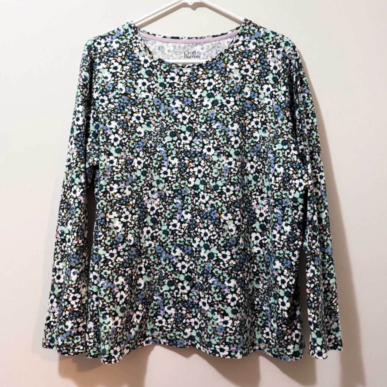 Women’s Blue Floral Long Sleeve Tee Size 1X