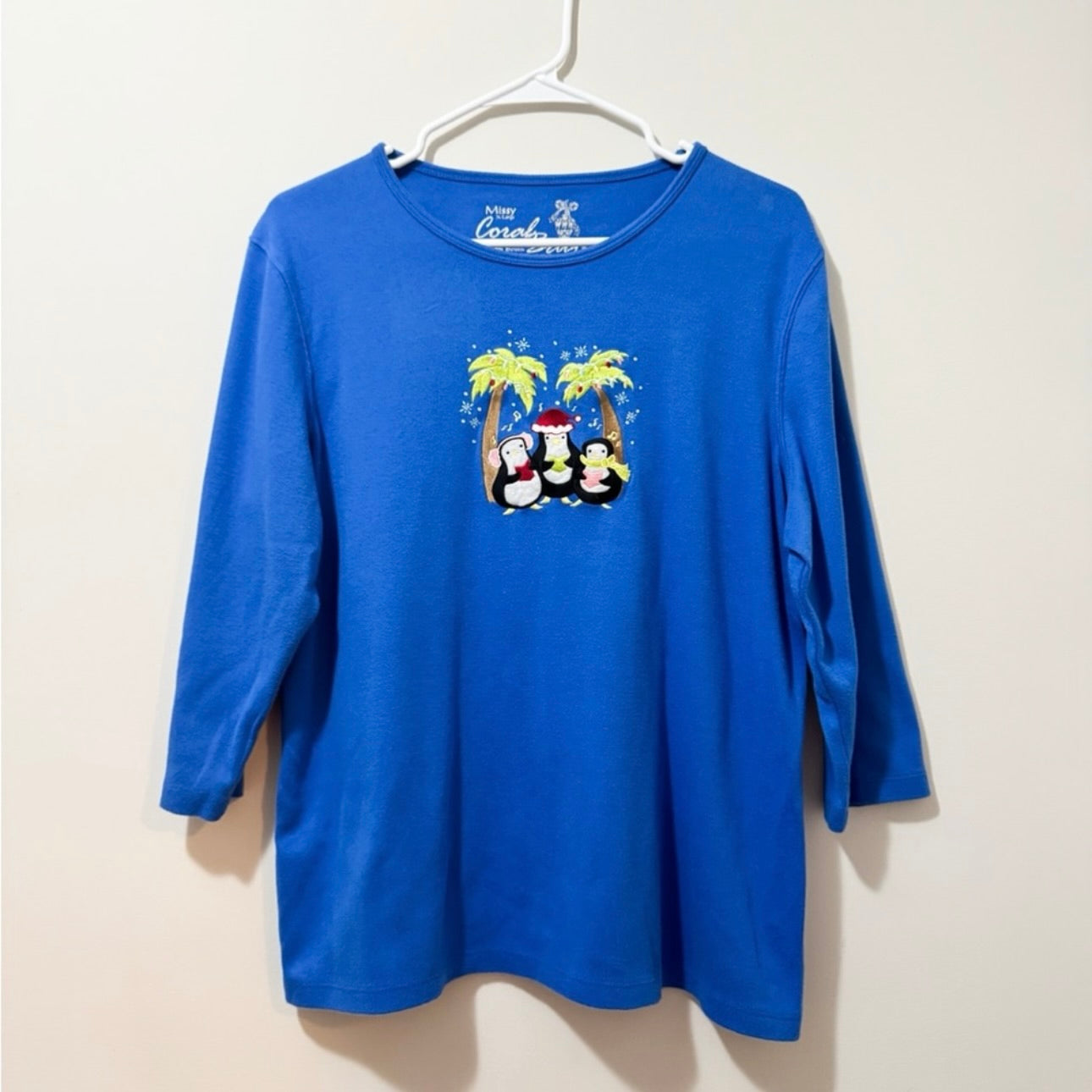 Women’s Penguin Holiday Shirt Size XL