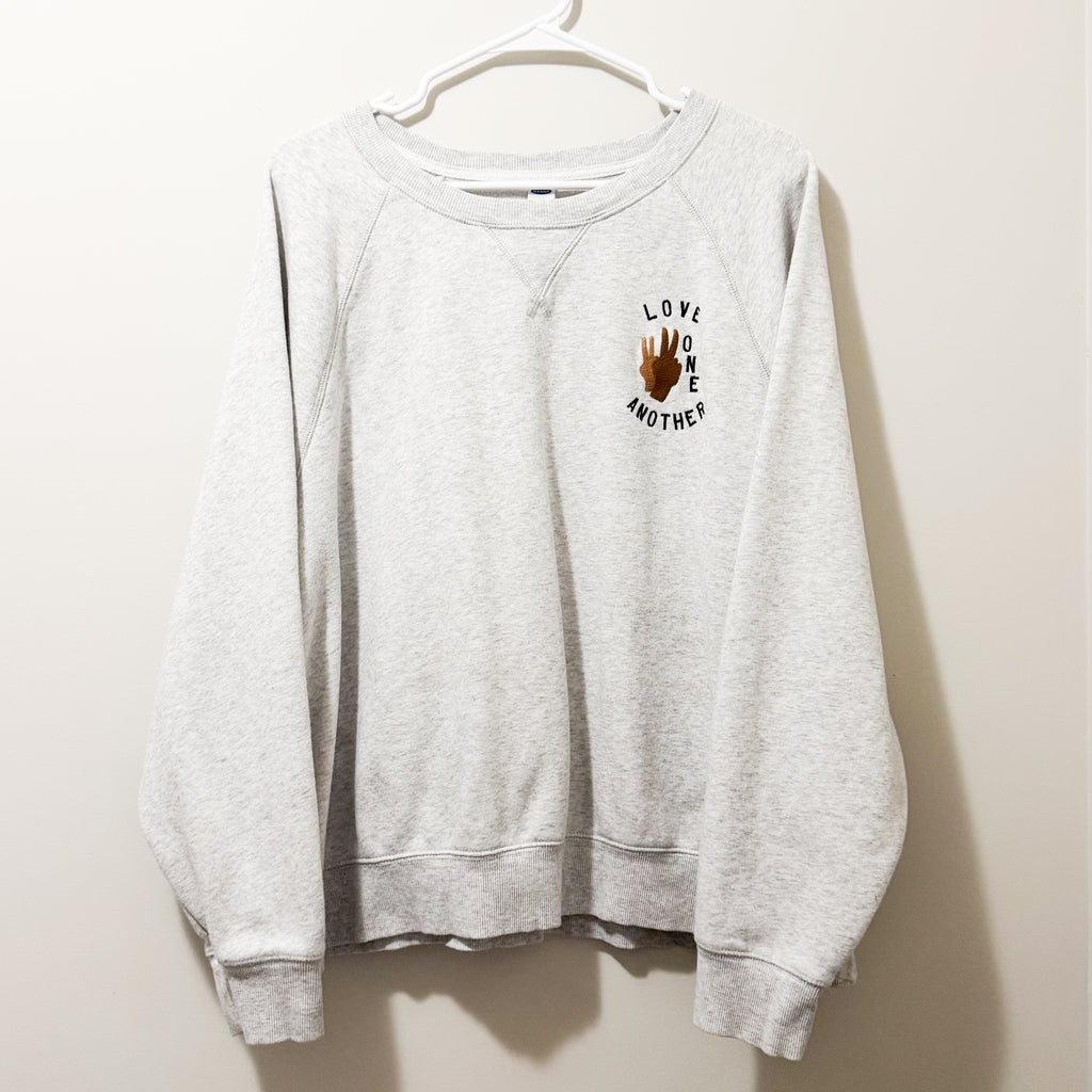 Women’s Love One Another Old Navy Crewneck Size XXL
