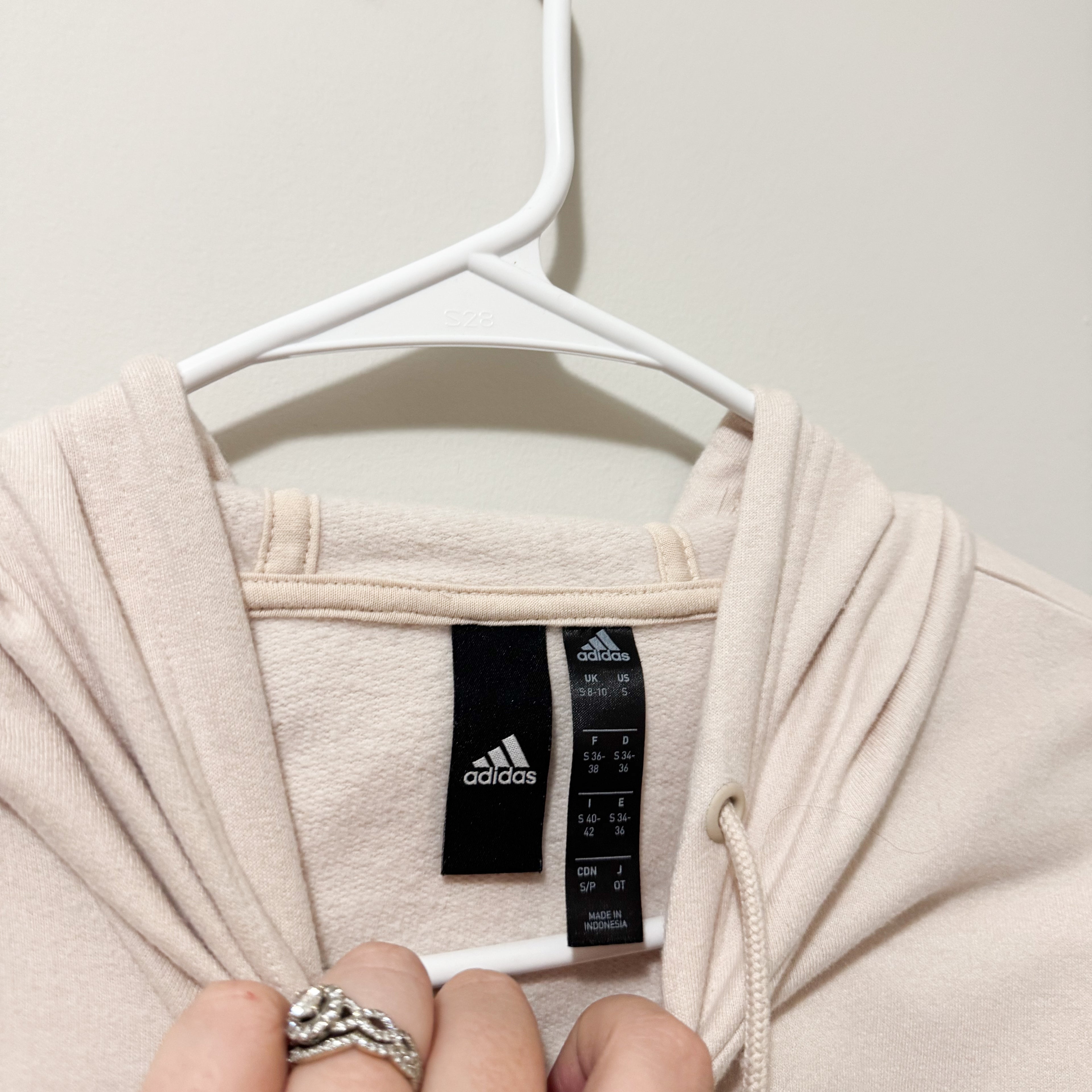 Women’s Adidas Beige Cropped Hoodie Size Small