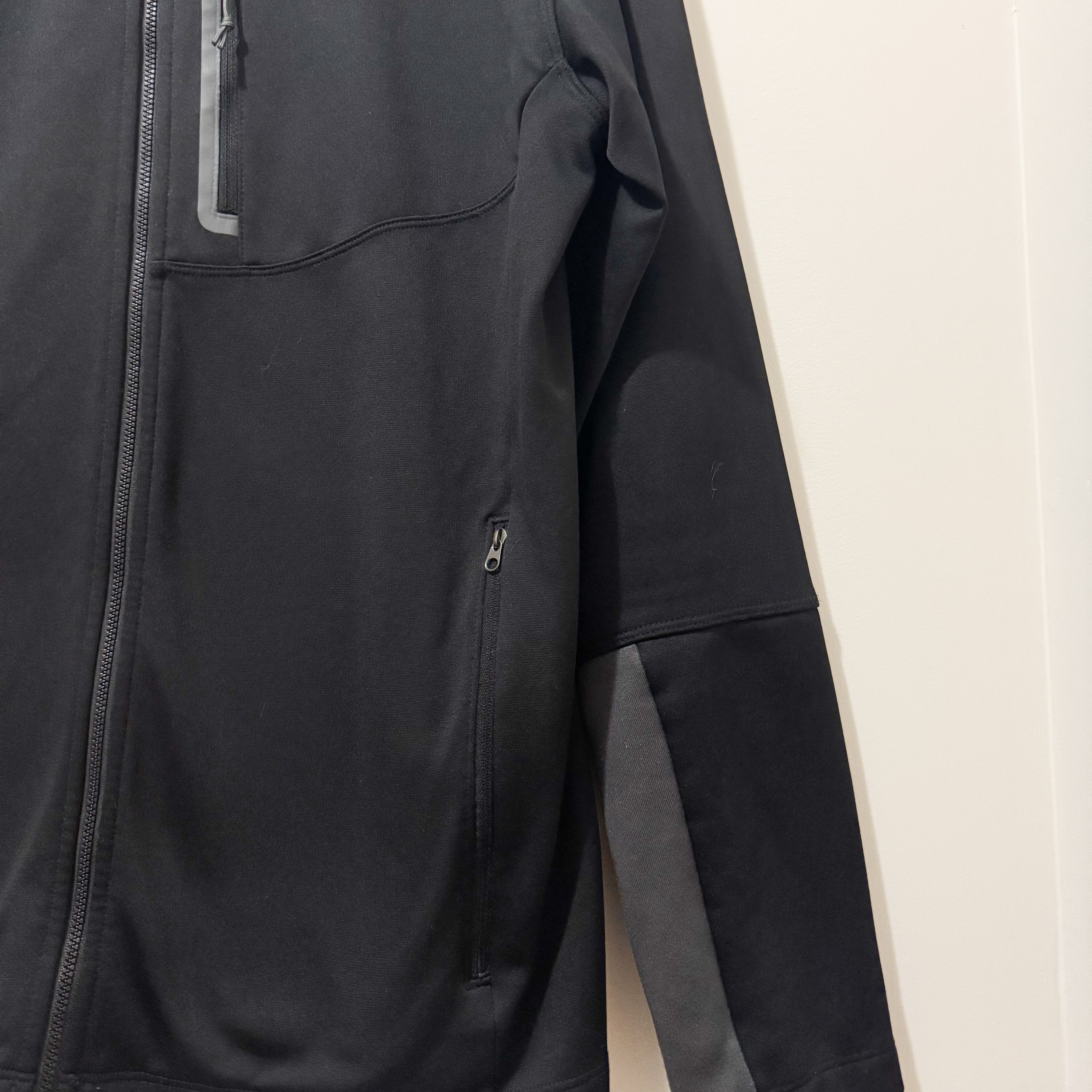 Men’s Black North Face Jacket Size Large