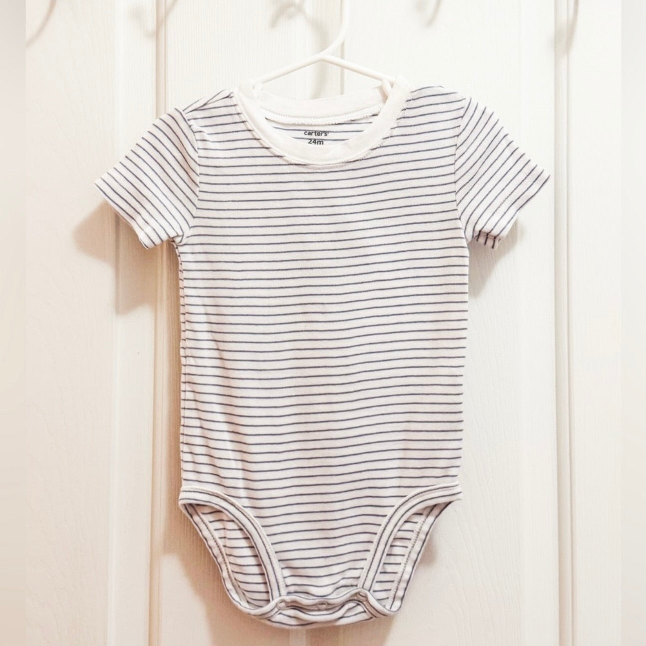 Kids Carter’s Blue & White Striped Onesie Size 24M