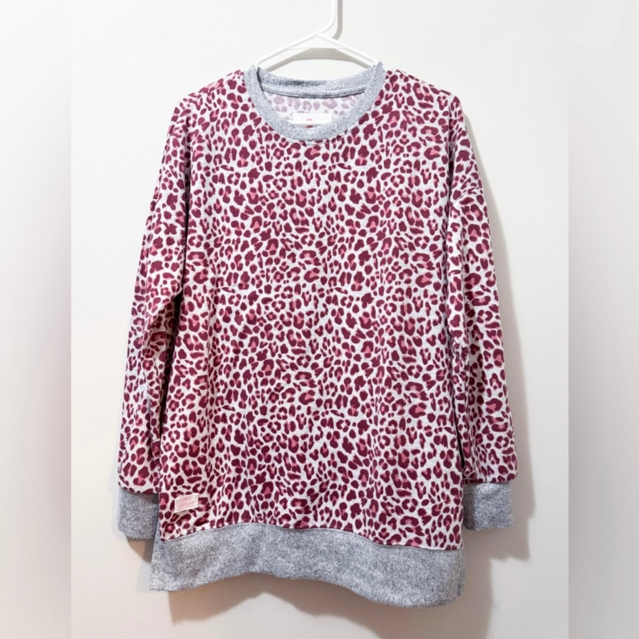 Women’s Simply Southern Burgundy Leopard Print Long Sleeve Top Size Medium