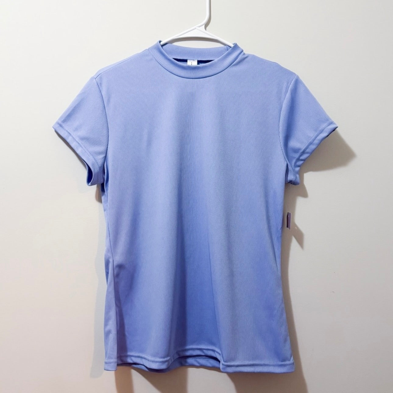 Women’s Sky Blue Athletic Tee Size Large