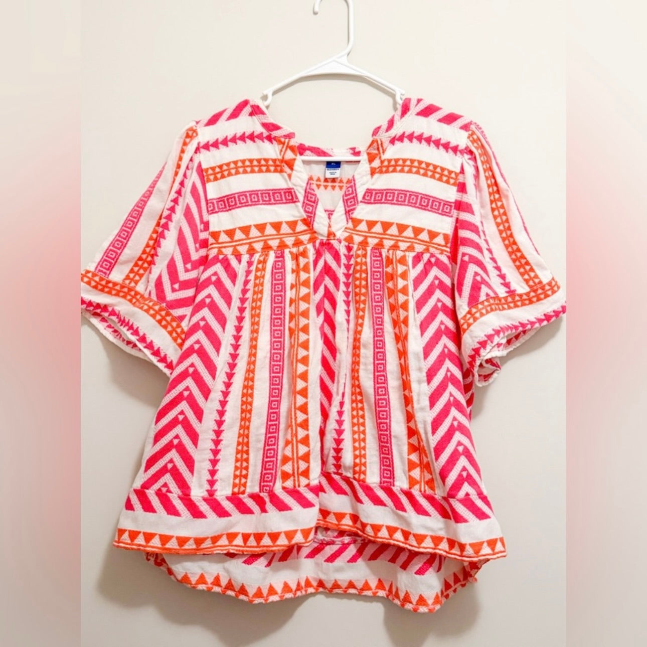 Women’s Pink & Orange Old Navy Patterned Blouse Size XL
